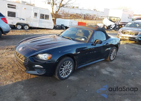 2017 Fiat 124 Spider Classica z USA, uszkodzony, nr VIN JC1NFAEK9H0124801